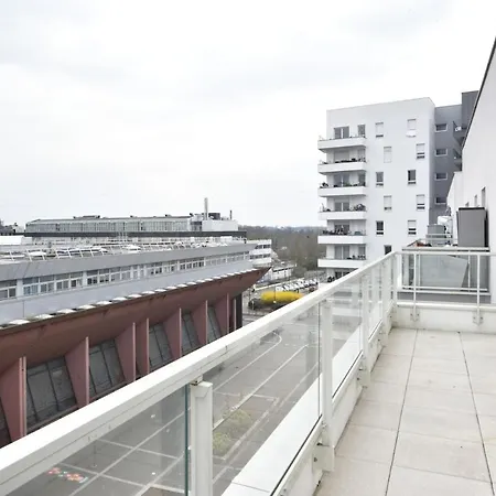 Modern 2-bedroom Apartment, 6 People, 40 Min From Paris Apartmán