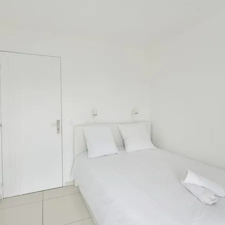 Modern 2-bedroom Apartment, 6 People, 40 Min From Paris Apartmán